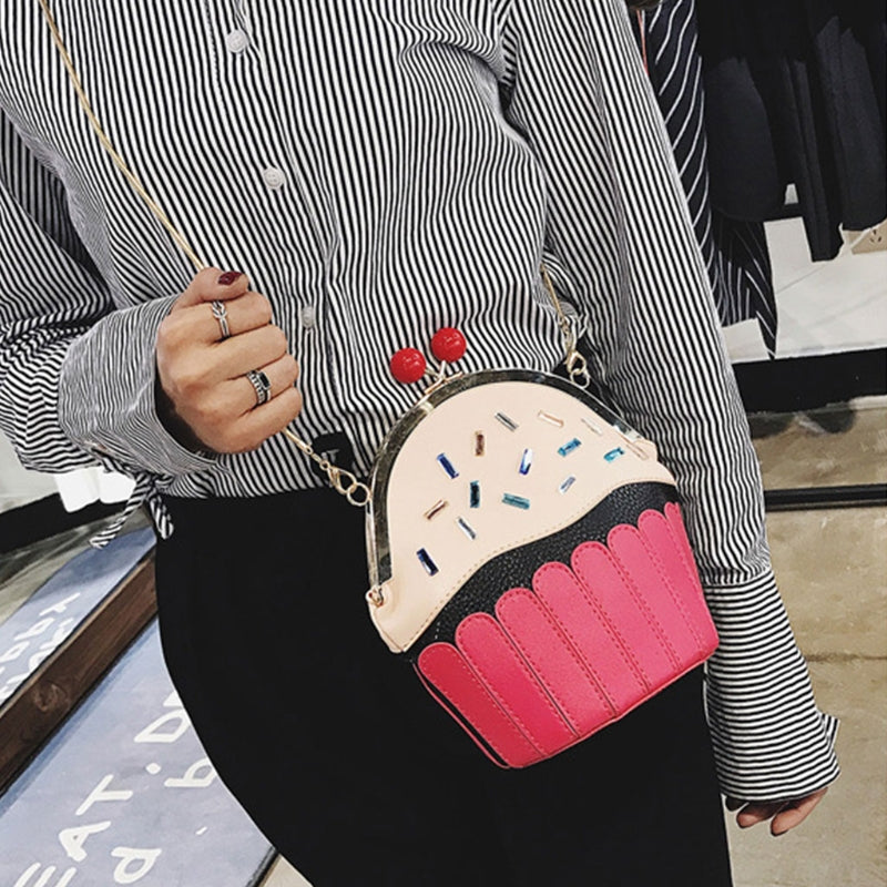 Cupcake Shoulder Bag Model